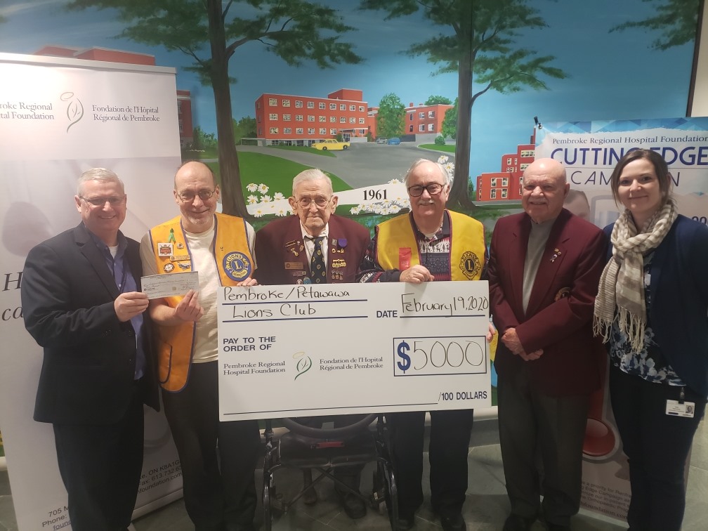 You are currently viewing Lions Club Fulfills $15,000 Pledge to Community Health
